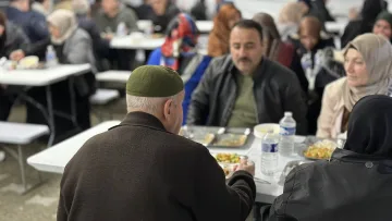 Cuma ve Cumartesi günleri camimizde iftar verilecektir